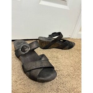 DANSKO Womens Susie Milled Nubuck Sandal sz 8.5/9